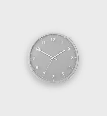 Simple Black Clock - 世界杯足球比分